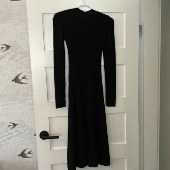Simply retro black midi knit dress size medium - Picture 3 of 3